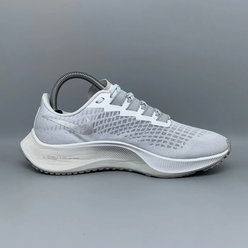 Nike Air Zoom Pegasus 37 White‎ Silver Running Shoes BQ9647-009 Women’s Sz 8